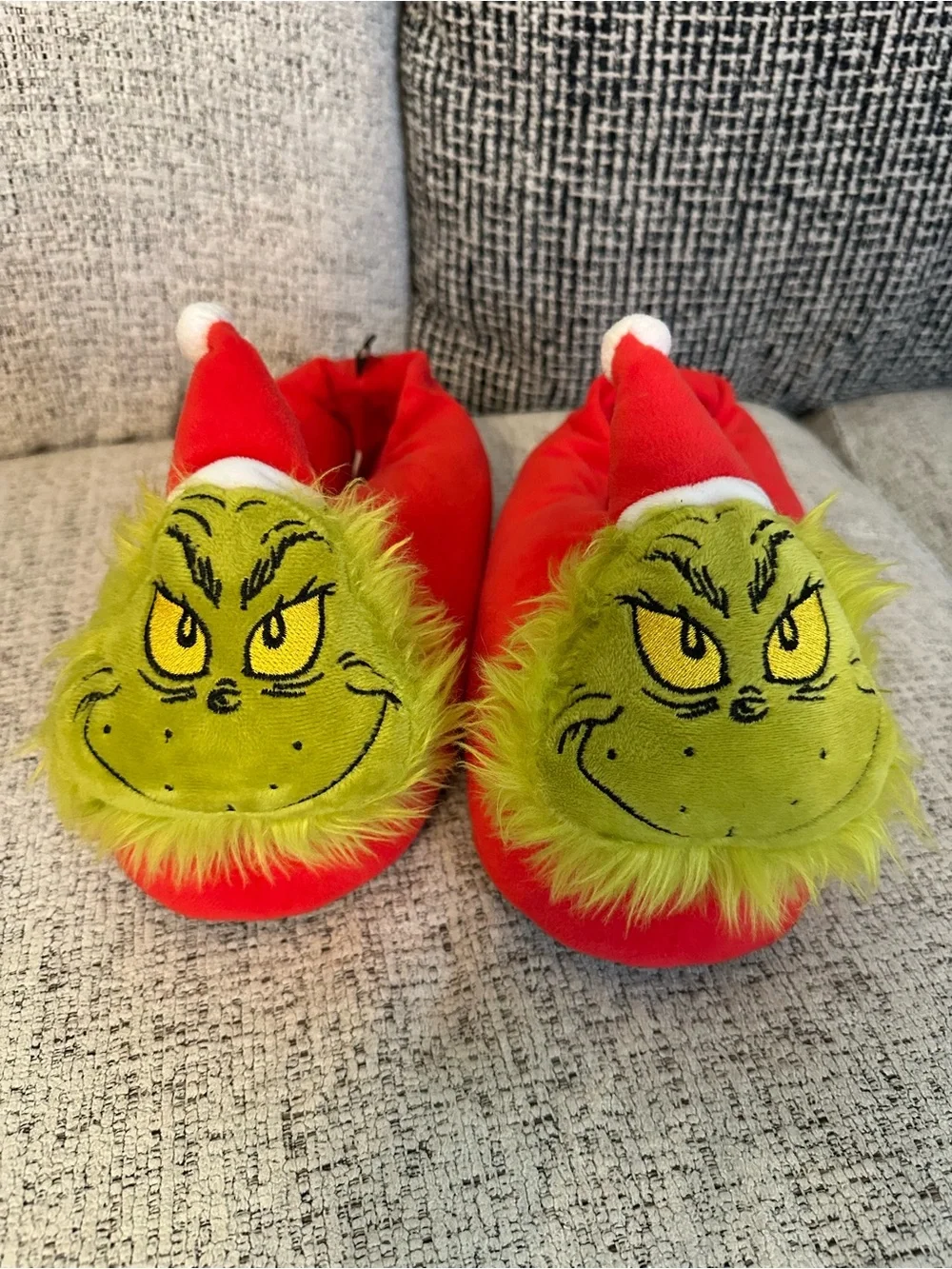 Red Plush Kids Slippers with Green Grinch Face